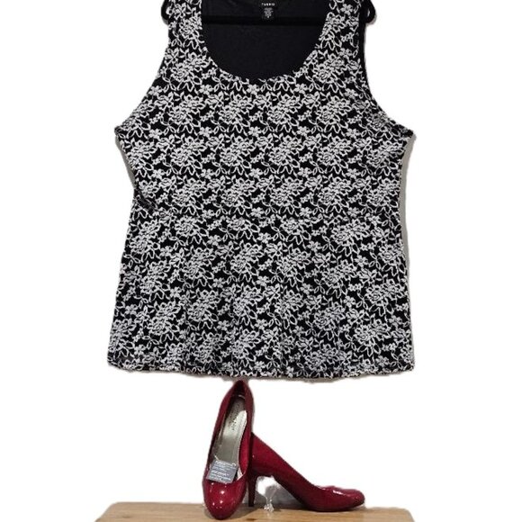 torrid Tops - TORRID BLACK LACE LINED PEPLUM TANK    4   CRUISE RESORT TRAVEL DRESSY TOP